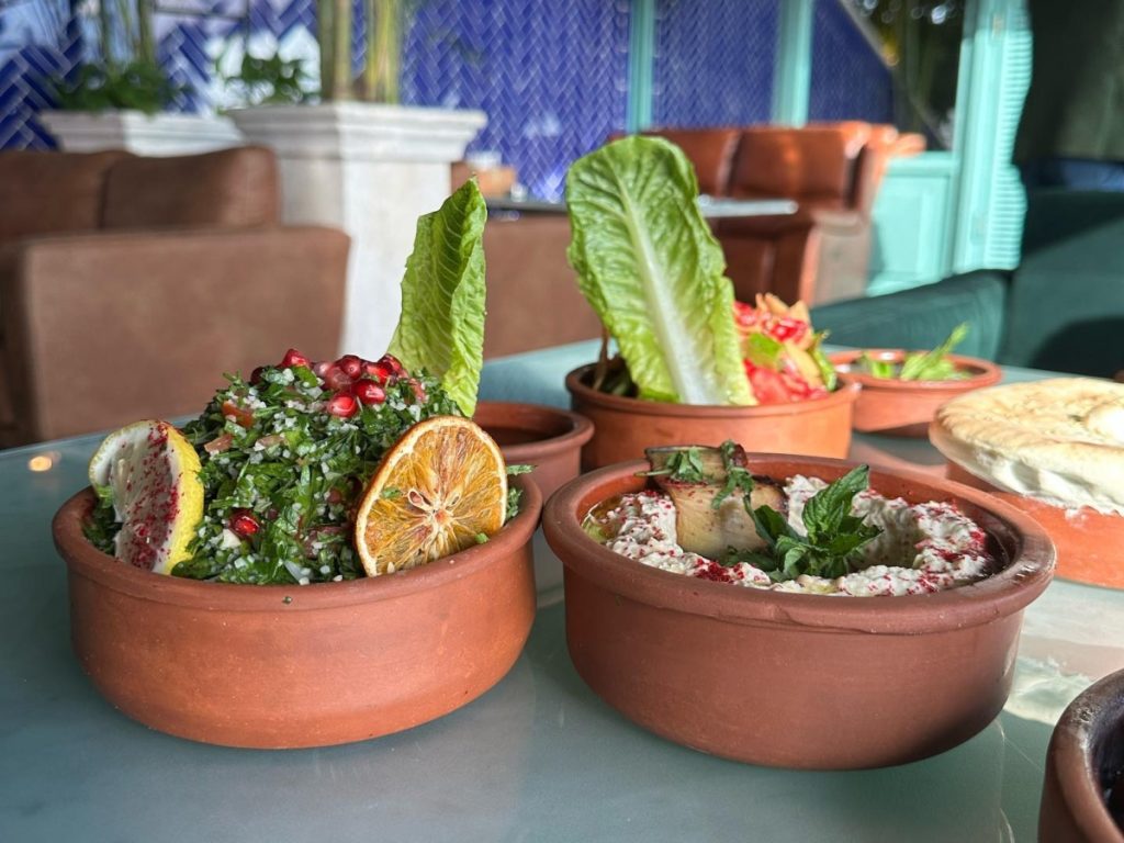 منيو مطعم زيتونا باي جدة